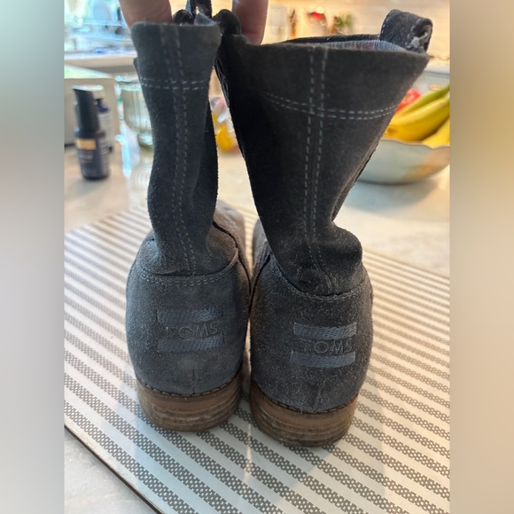 TOMS Laurel Gray Suede Ankle Boots - Picture 8 of 12